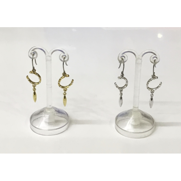 プラネット　ピアス